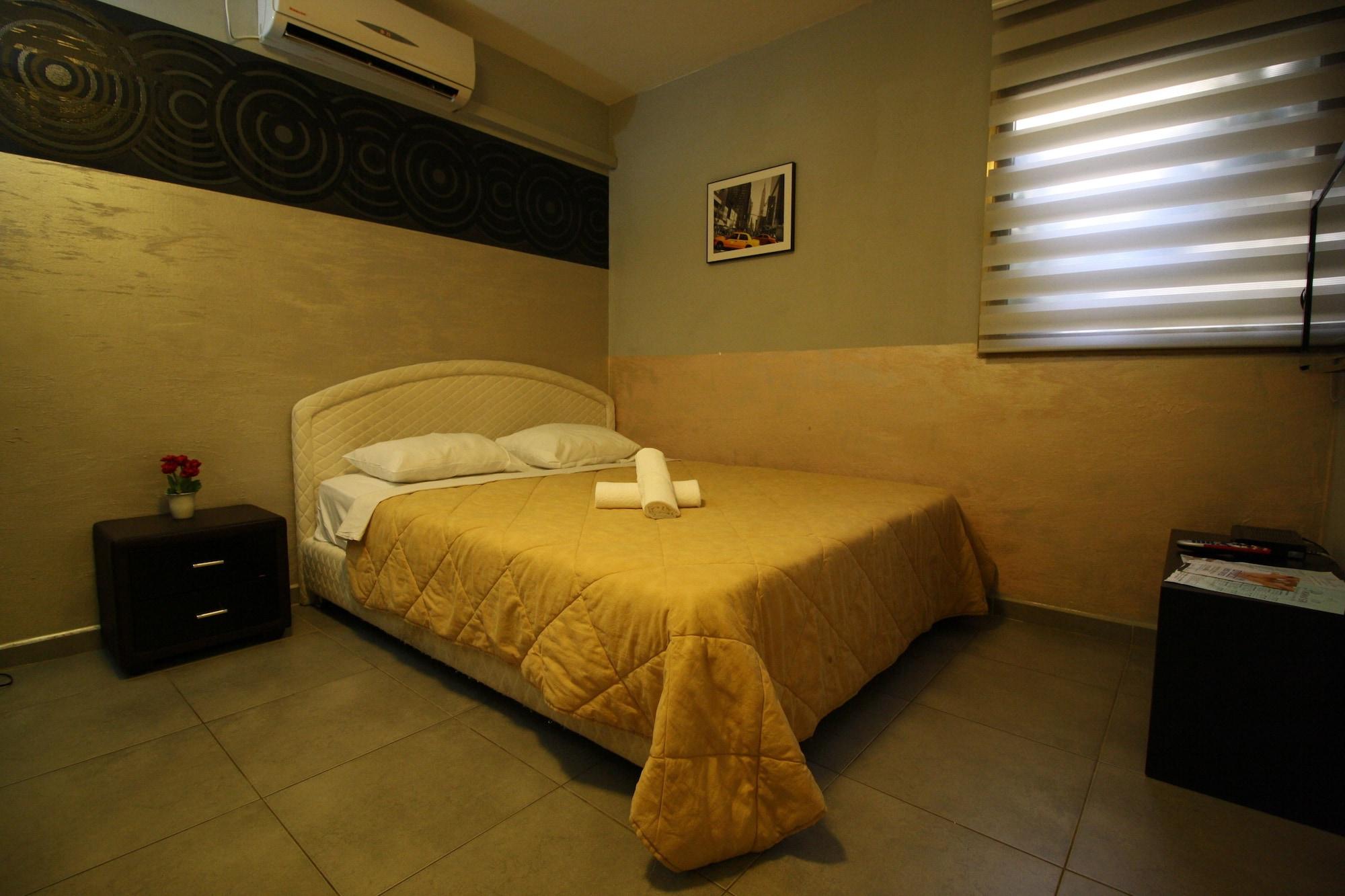 Rich Luxury Suites Eilat Esterno foto