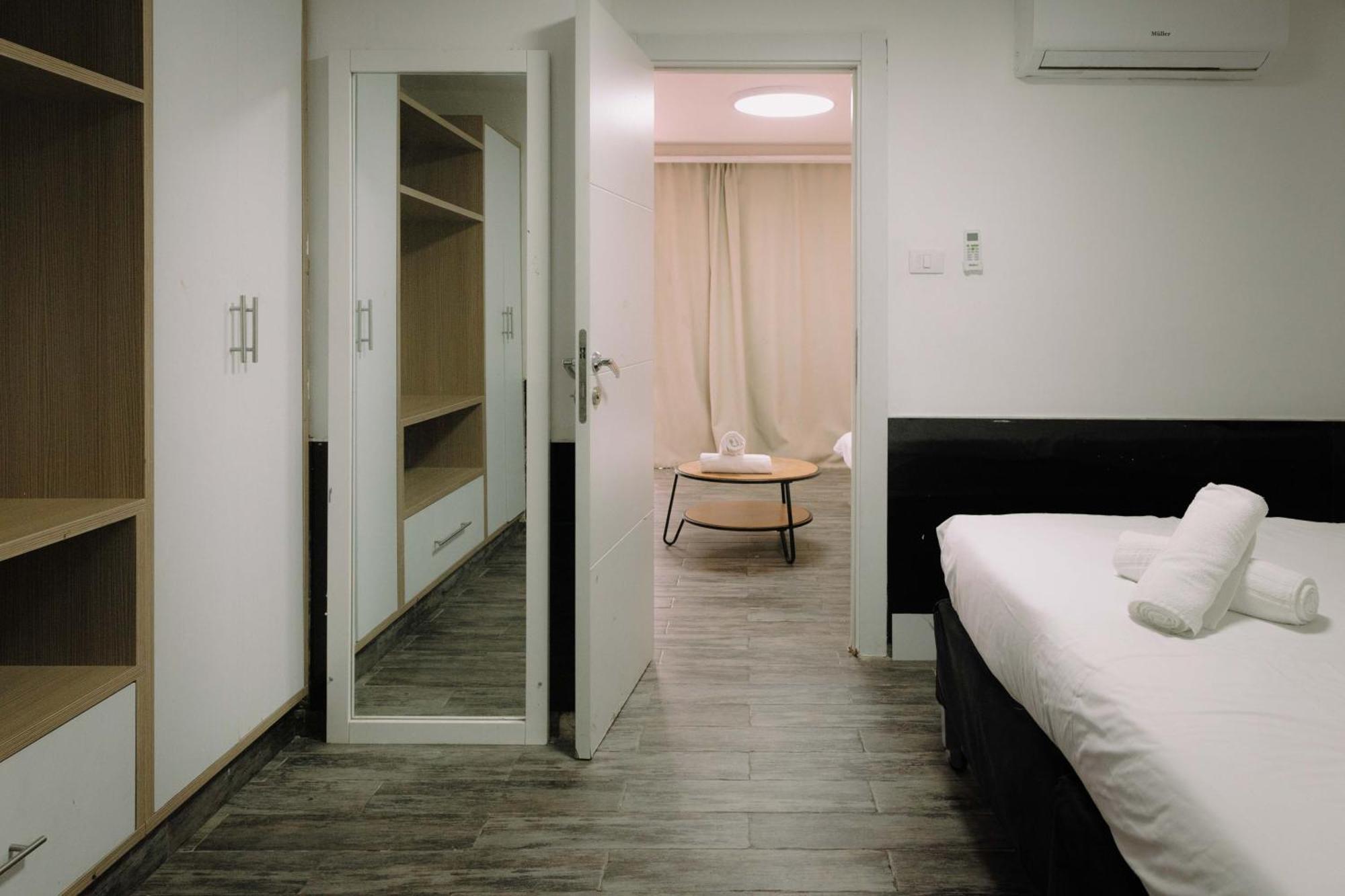 Rich Luxury Suites Eilat Esterno foto